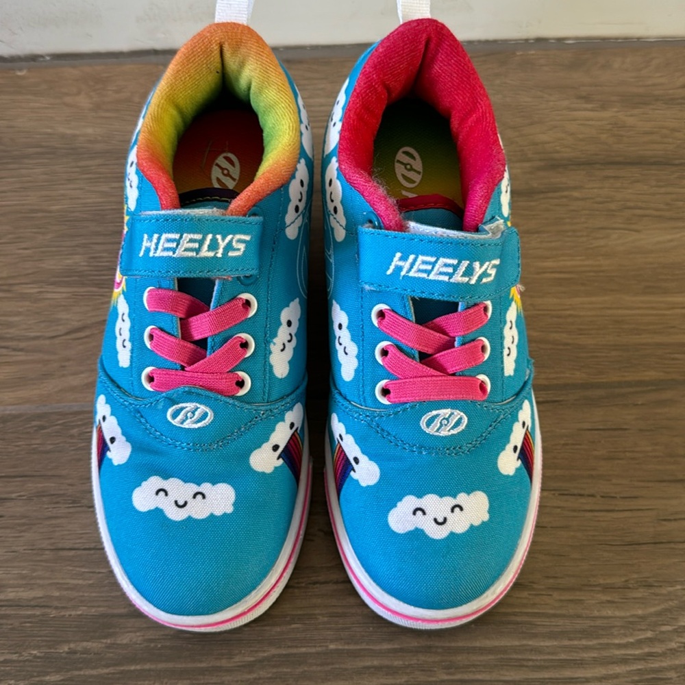 Girls Size 1 Heelys